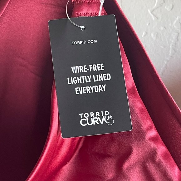 Torrid NWT 42F Lightly Lined Everyday Wire-Free Bra Red 360° Back Smoothing - Picture 6 of 6